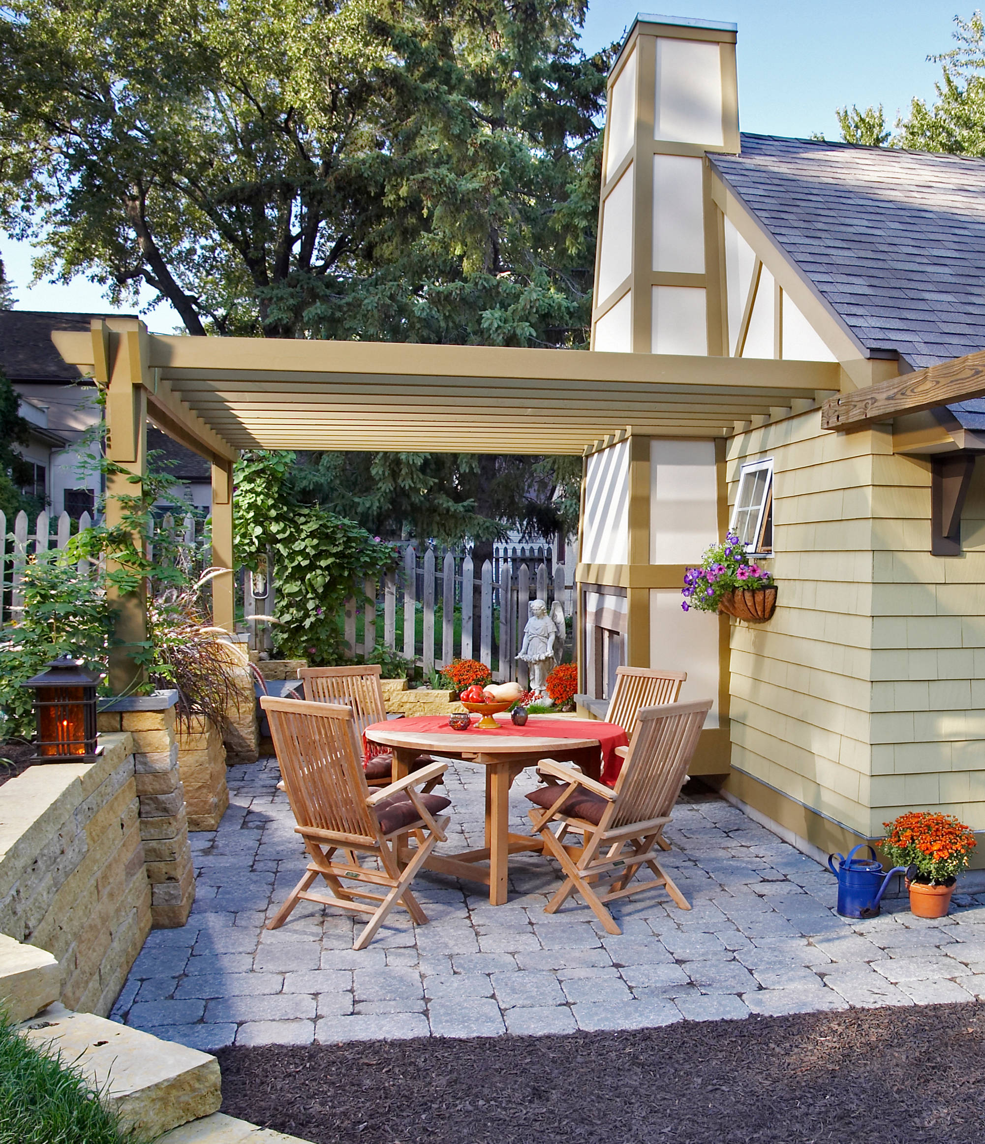 Outdoor Urban Retreat - Patio